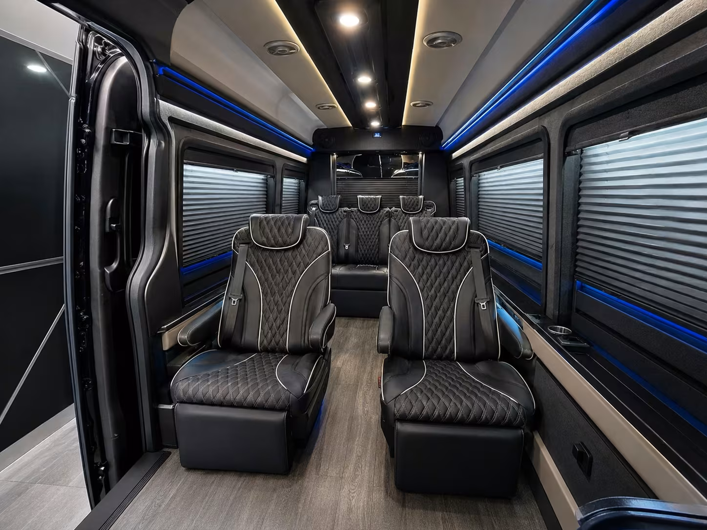 avondale airport bus rentals for arriving groups