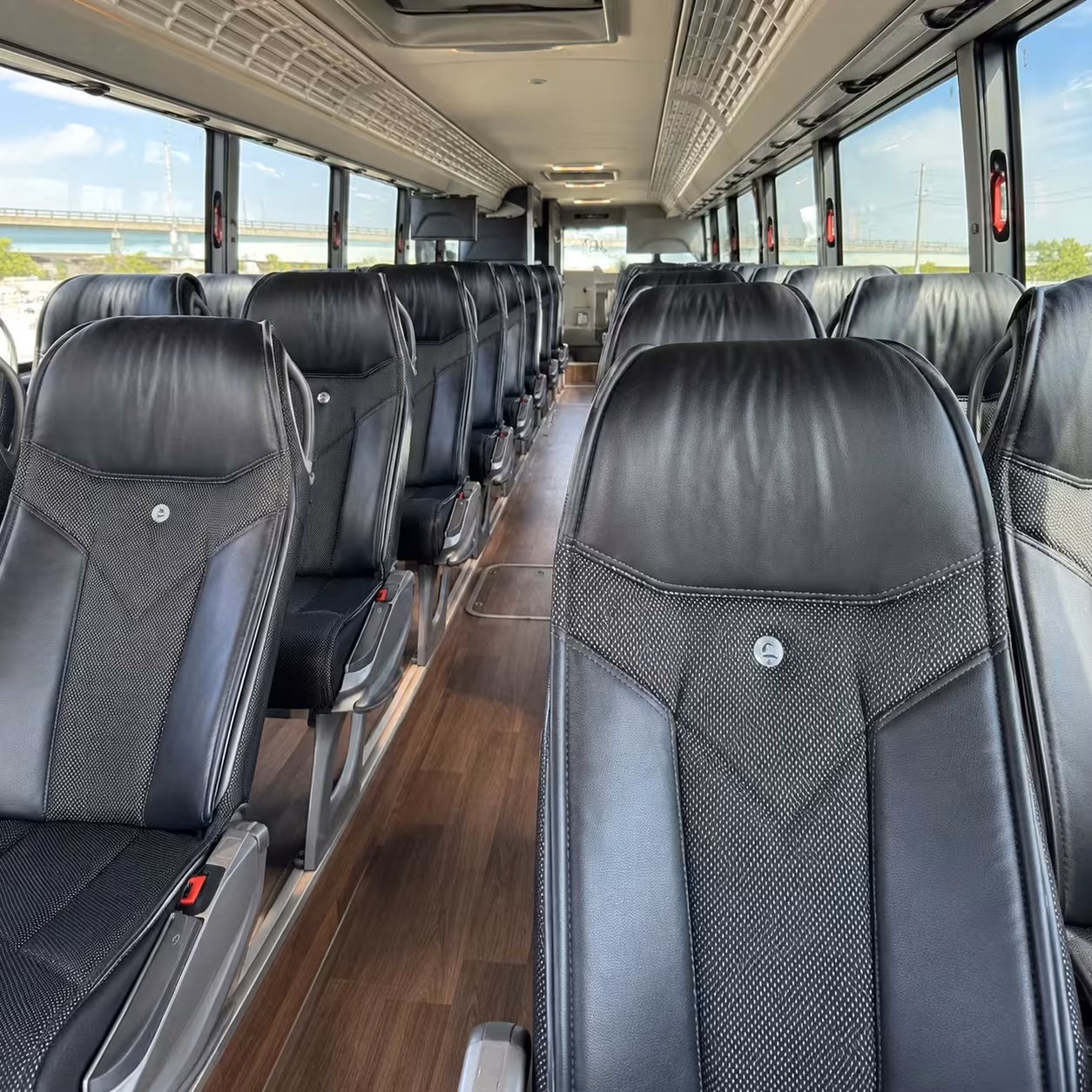 avondale charter bus rentals for large golf course weddings